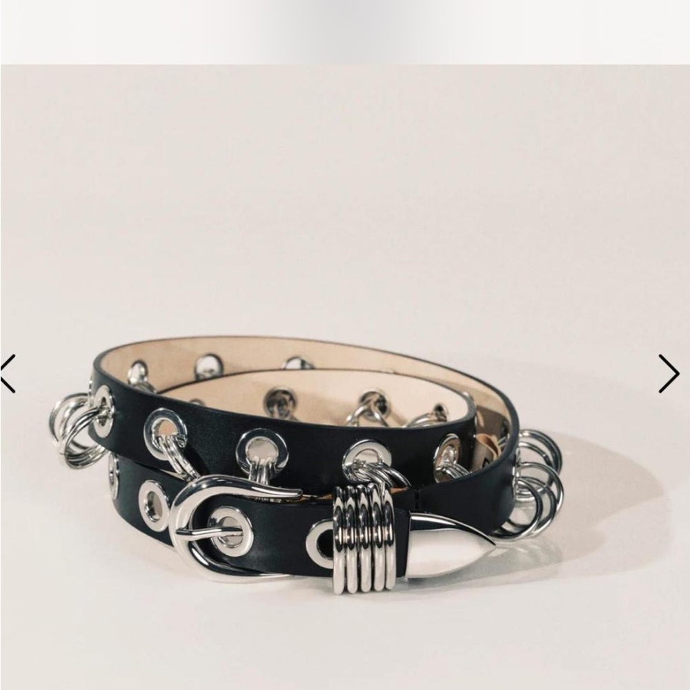 Dehanche revenge belt xs
Stylish Black and Silver Women's Belt